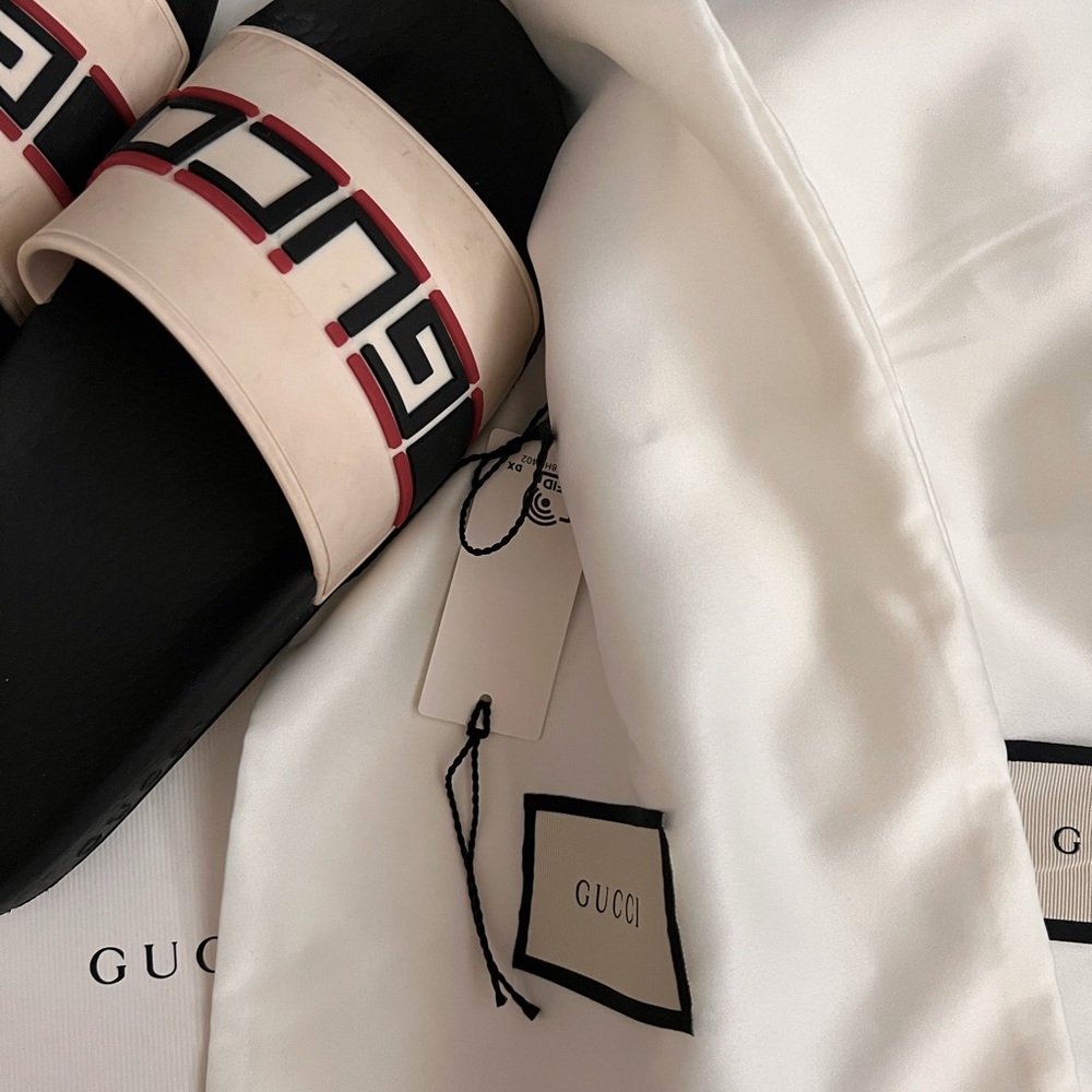 Authentic Gucci St.Nastro Slides